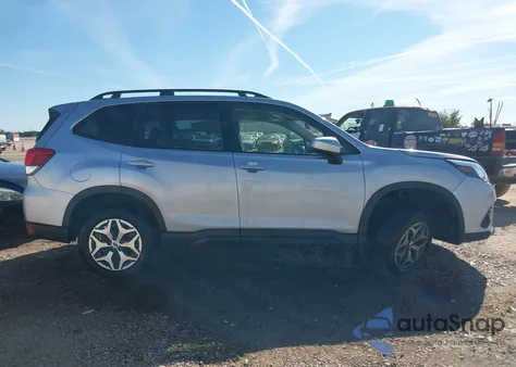 2023 Subaru Forester Premium z USA, uszkodzony, nr VIN JF2SKAEC1PH471535